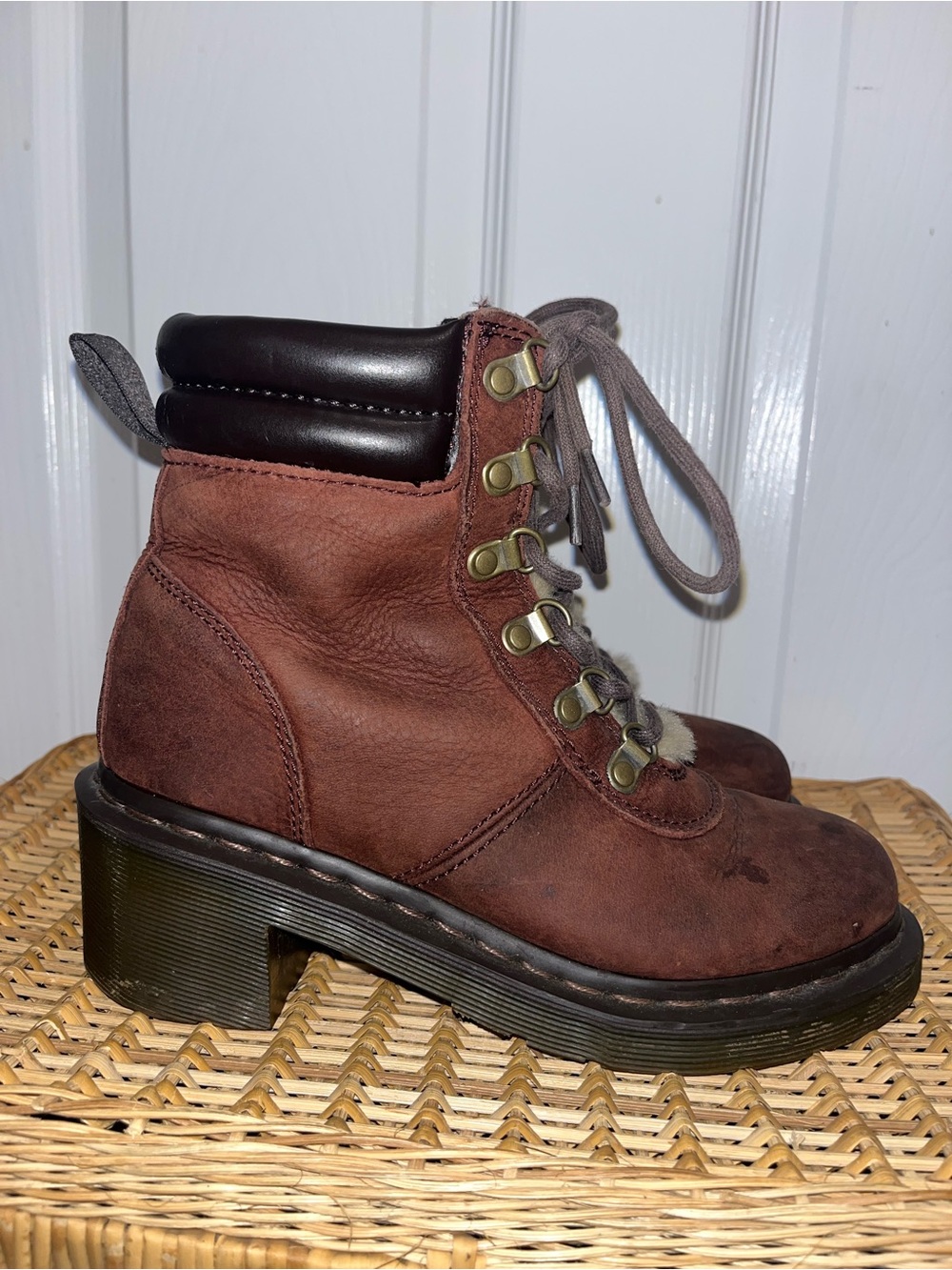 DR MARTENS Sylvia brown leather boots